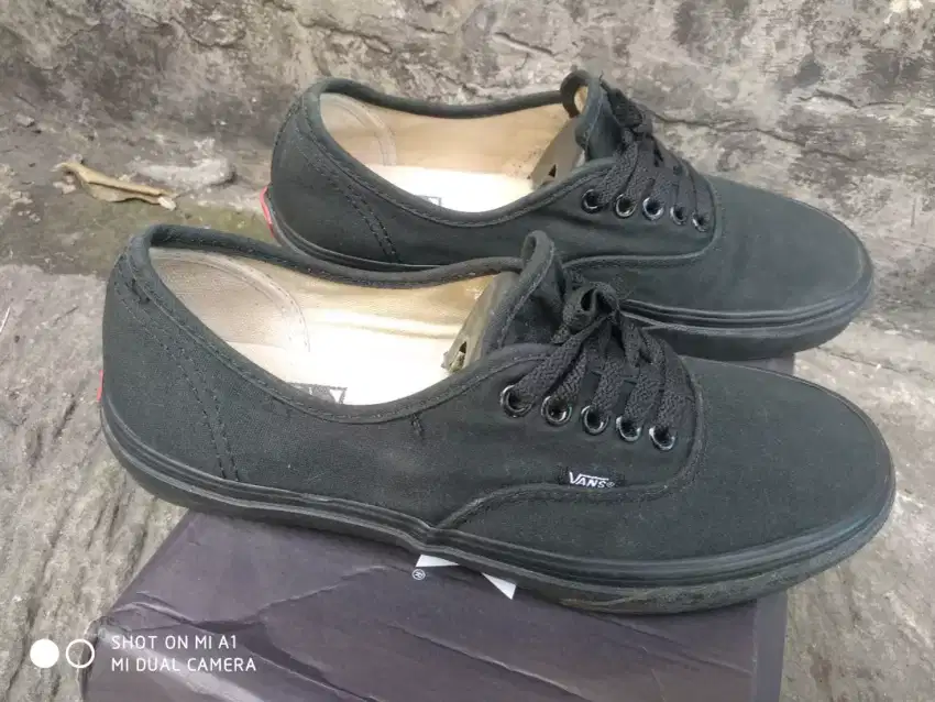 Jual sepatu Vans ounthentic original USA bisa kirim mbayar cod