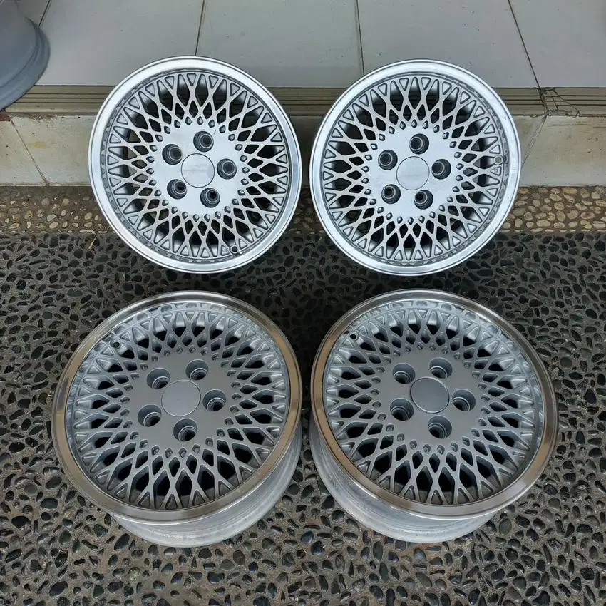 OEM JEEP Cherokee R15 Original Made in USA. Ori 5x114 Good Condition.