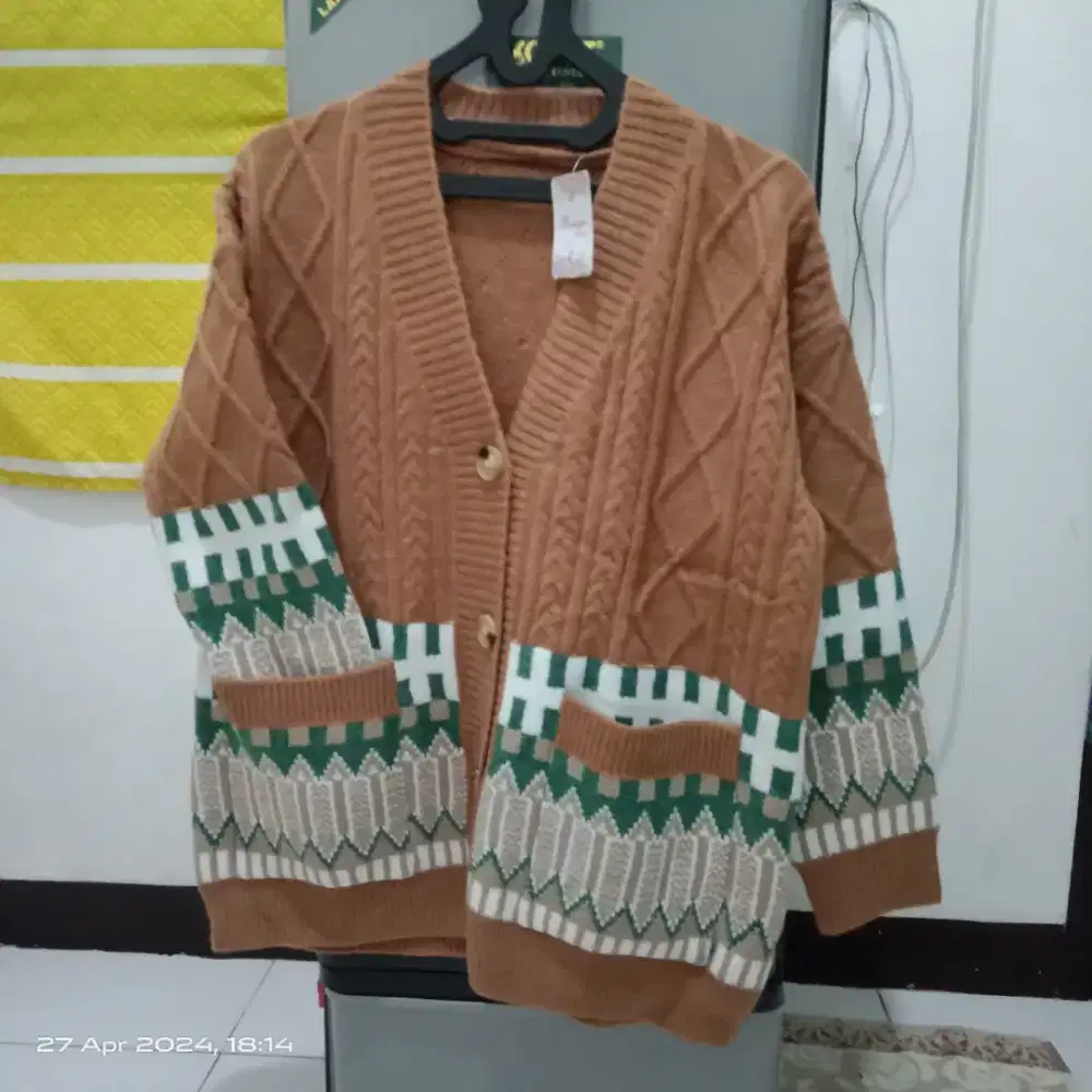 Cardigan rajut BARU