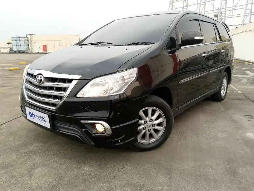 DP RENDAH - Toyota Kijang Innova 2.0 V Luxury Bensin-AT 2013 FMV B