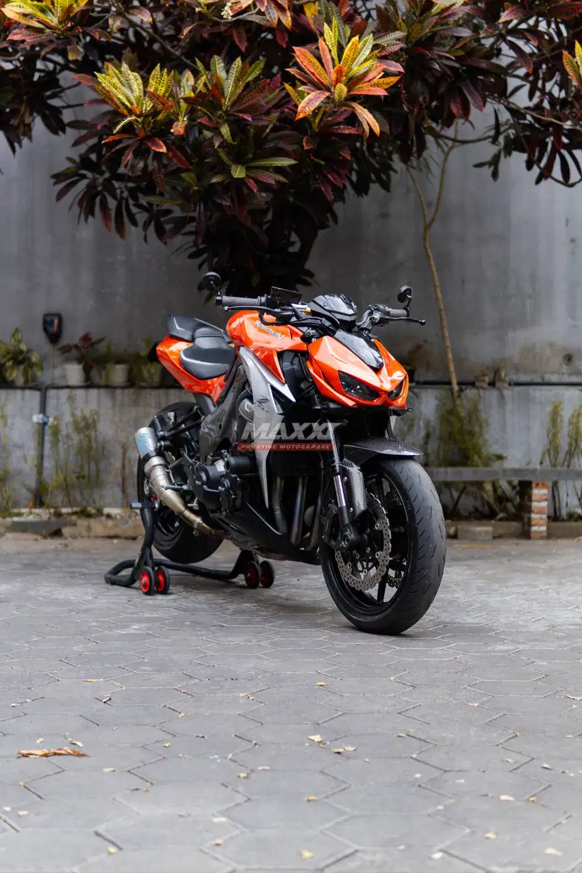 Kawasaki Z1000 Full paper  ktm  harley  er6n