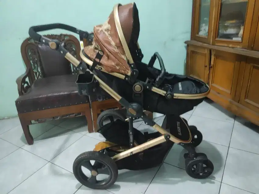 Stroller pliko elegante preloved