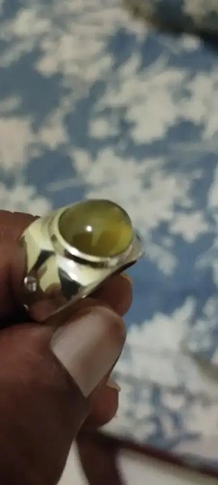 Cincin batu gagang perak