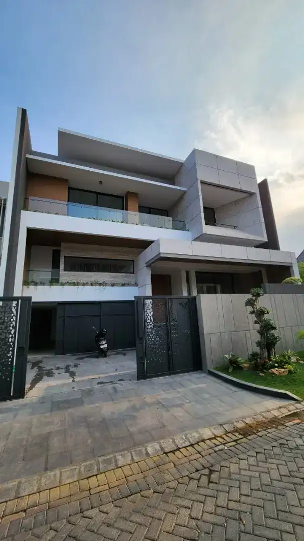 Dijual Rumah Baru Minimalis Imperial Golf