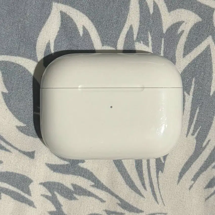 AirPods Pro with Wireless Charging Case (Left Bud Only)