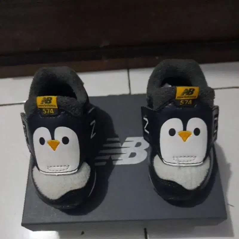 Sepatu anak new balance 574