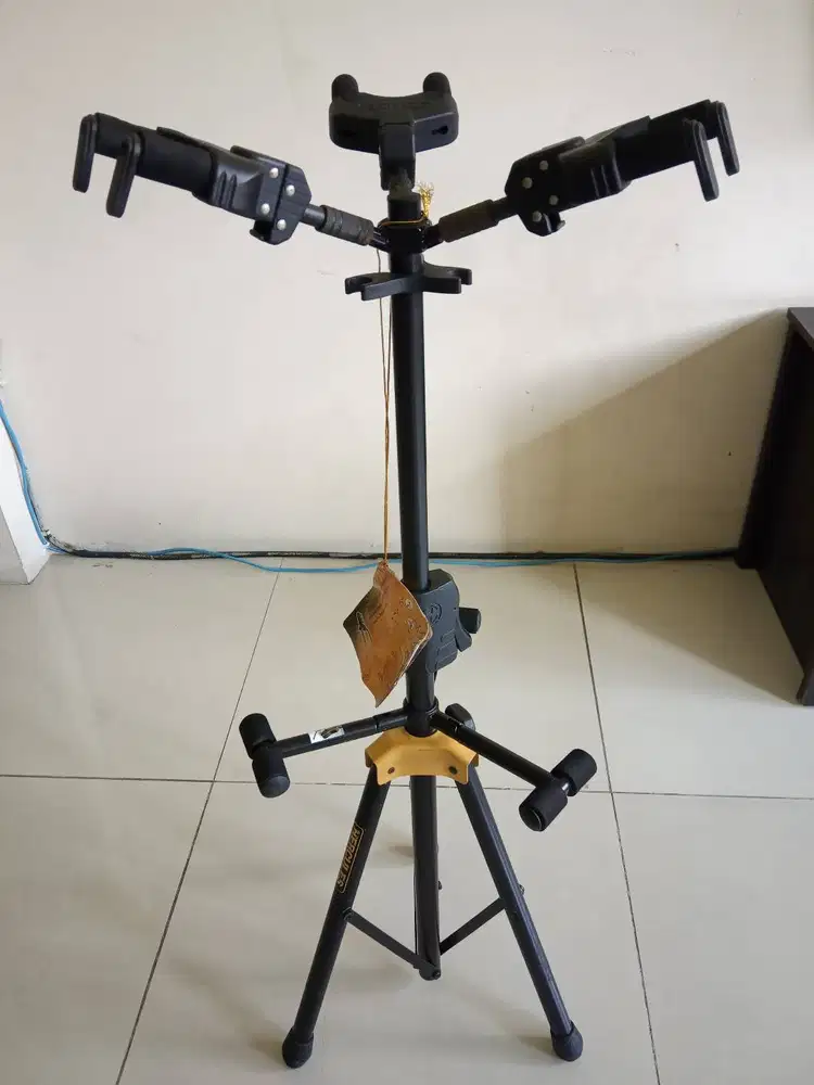 Stand Gitar HERCULES