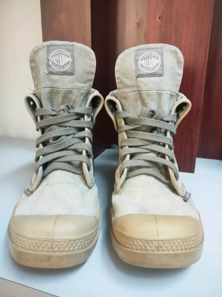 Sepatu Paldumdum high
Grey Adventure
UK 41
Insol 260