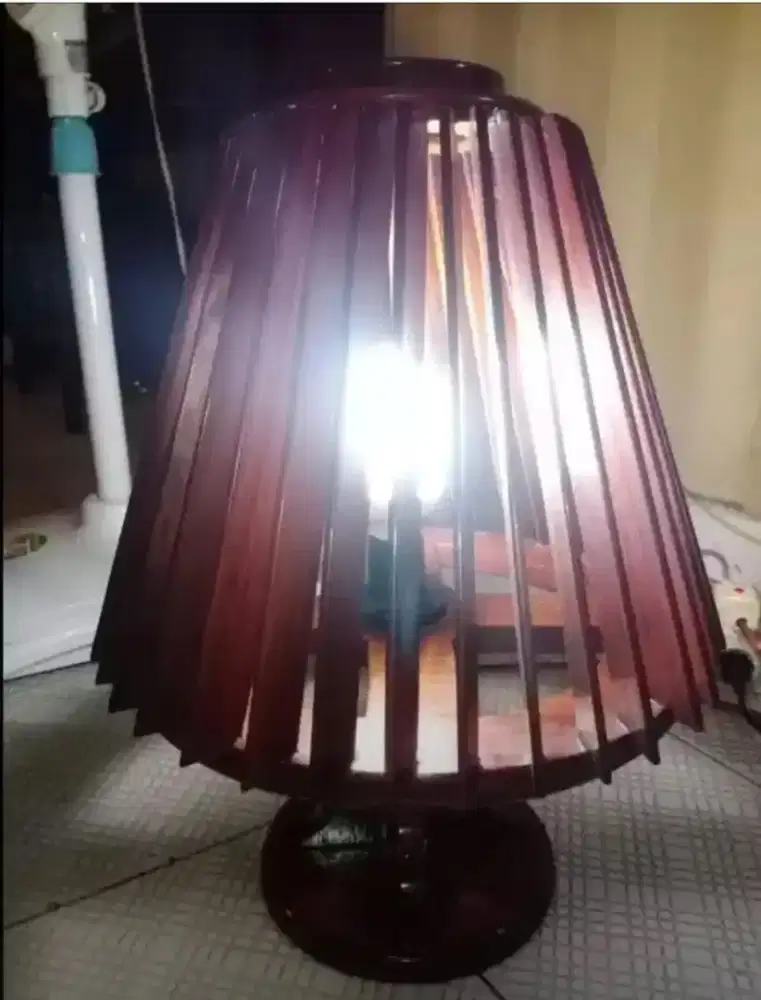 Lampu hias kayu sumpung antik