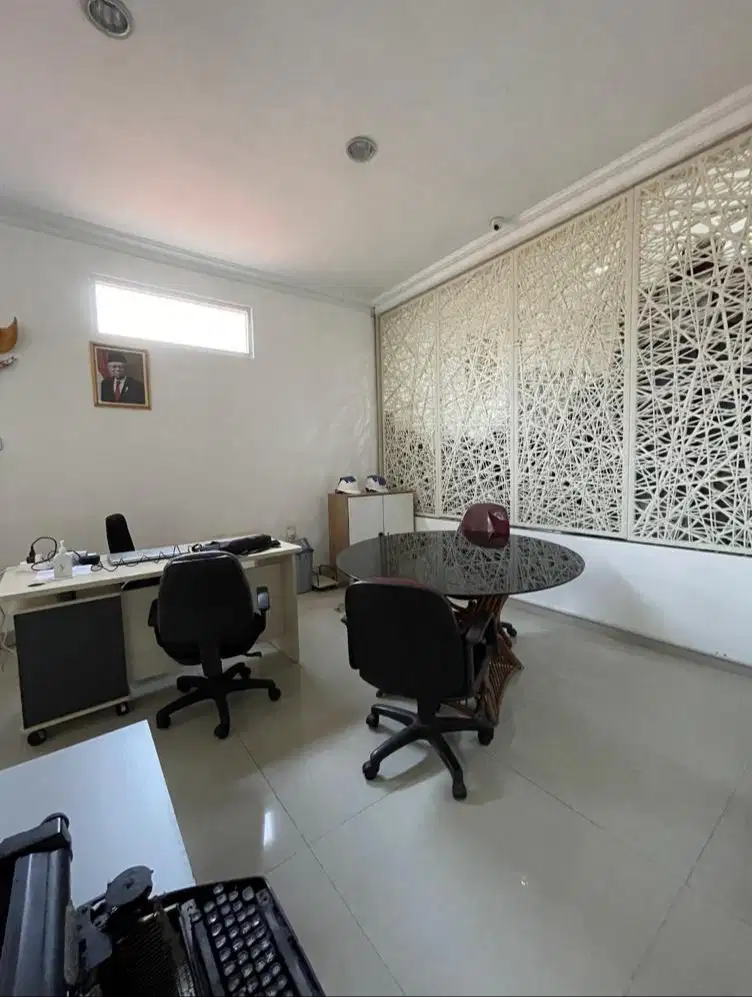 SUPER LANGKA! TERMURAH! DIJUAL BANGUNAN KANTOR DAN RUMAH JL JAMBI!
