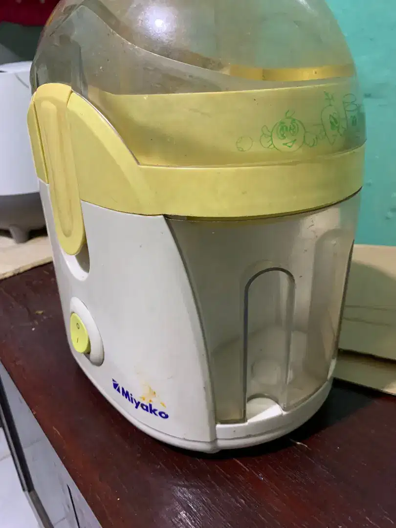 BLENDER JUICER MIYAKO