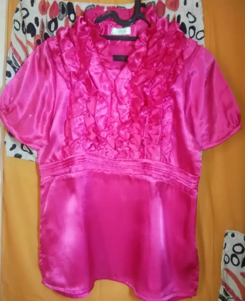 Atasan Pink Bahan Satin