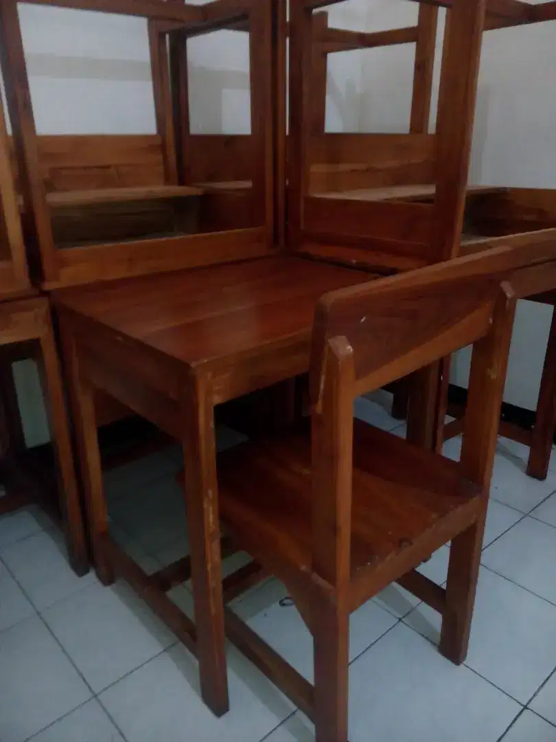 Meja sekolah dan Bangku ( Bahan Jati )