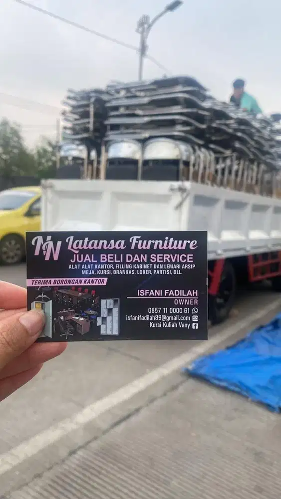 Kursi kuliah , kursi bimble , kursi belajar , kursi mahasiswa