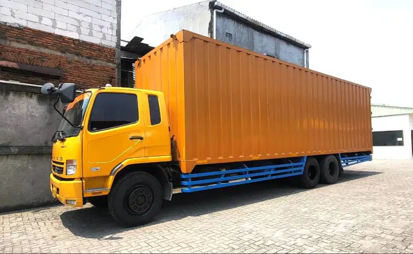 MURAH+banBARU Mitsubishi Fuso tronton 6x2 HD Box besi 2023 bok