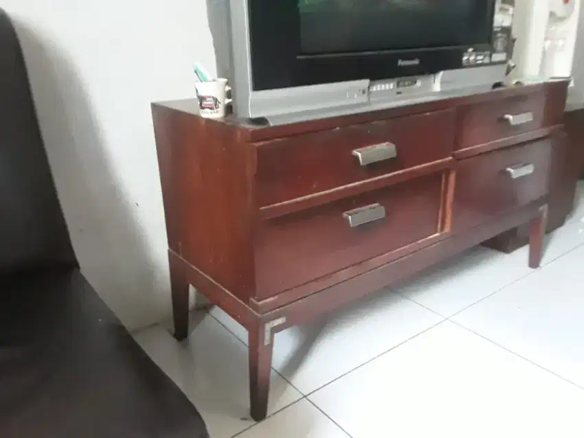 Meja tv jati dimensi 50x120cm