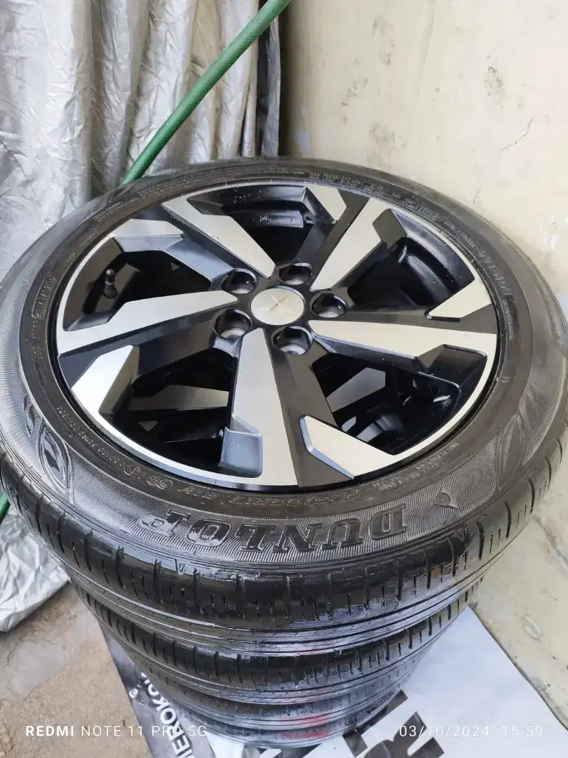 VELG OEM XPANDER ULTIMATE R17 2021 AKHIR