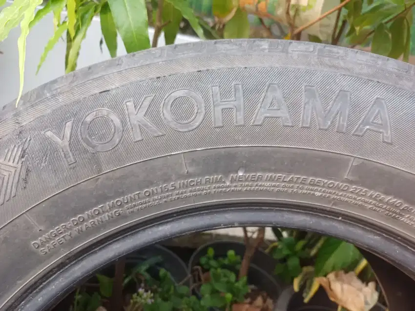 Ban, yokohama , geolander SUV, 215/70/R16 100H