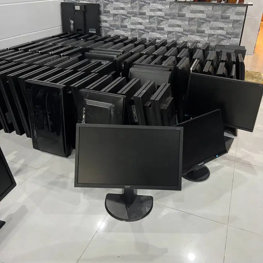 Menerima Jual / Beli Monitor - Komputer Build up / all in one - Laptop