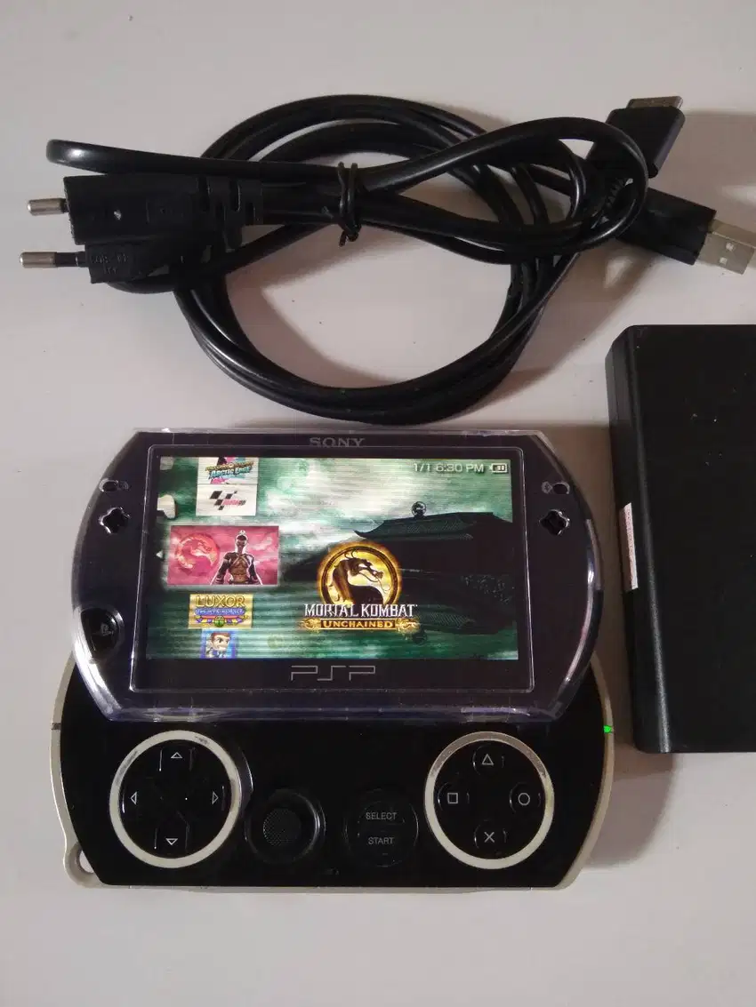 PSP GO Bluetooth Memory 16gb Fullgame Plus Cassan Mantap