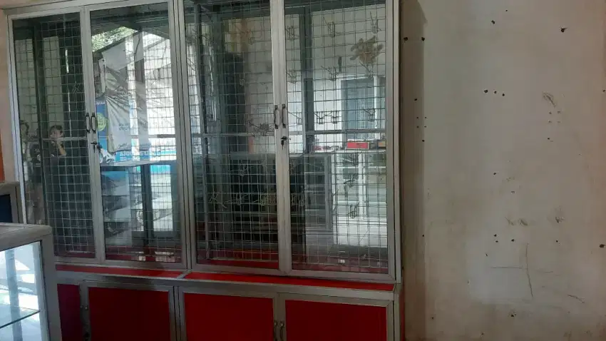Rak gantung aksesoris