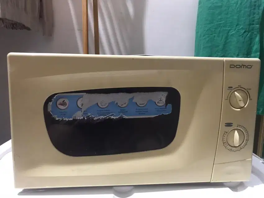 Microwave Domo Ciamik