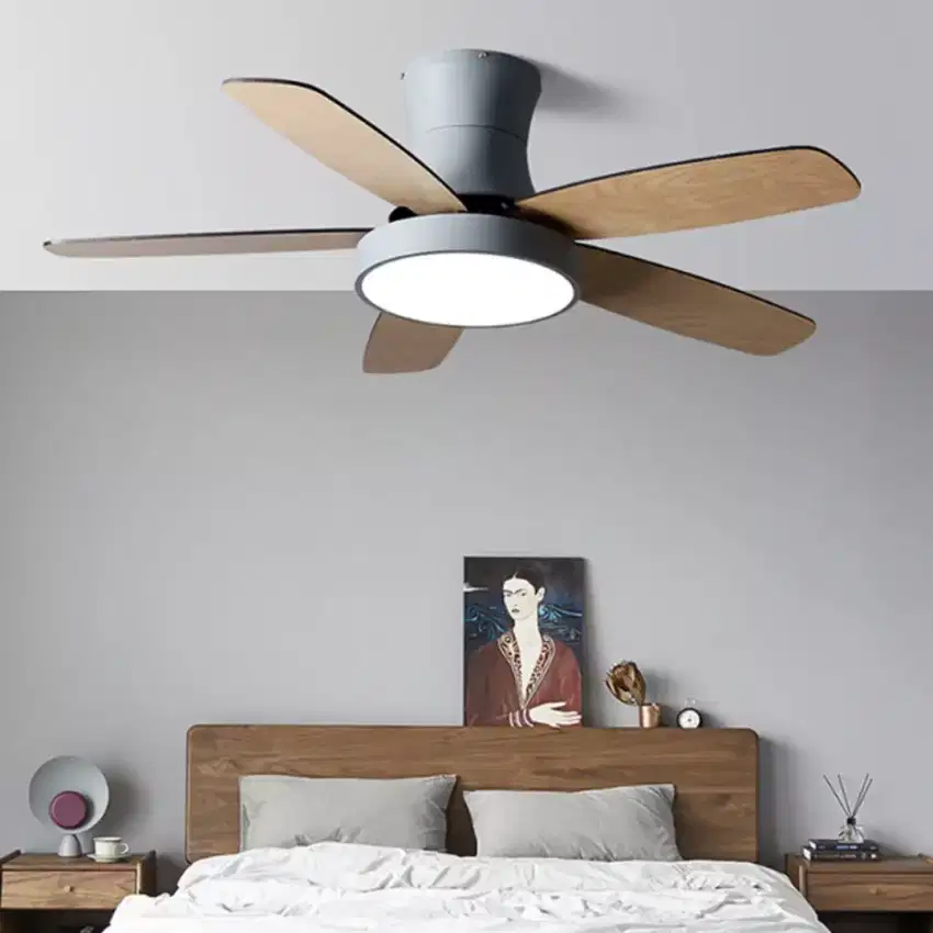 kipas angin gantung lampu tri color 52inch with remote control