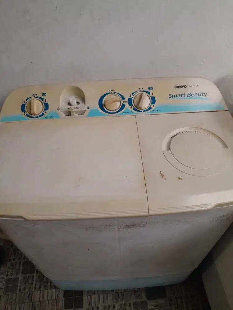 Mesin cuci merk sanyo