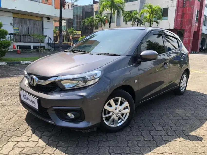 Honda Brio Satya 1.2 E Bensin-MT 2020 Putih /