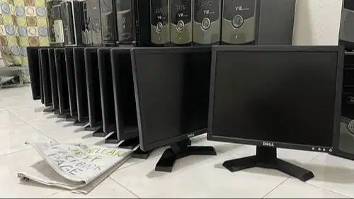menerima jual/beli monitor bekas / baru