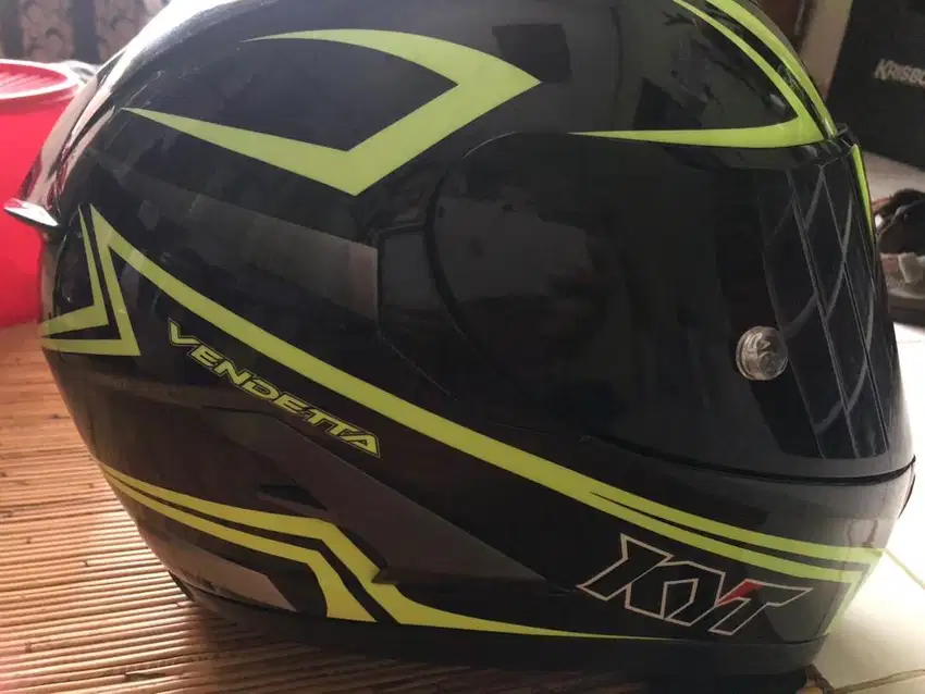 Helm KYT Vendetta