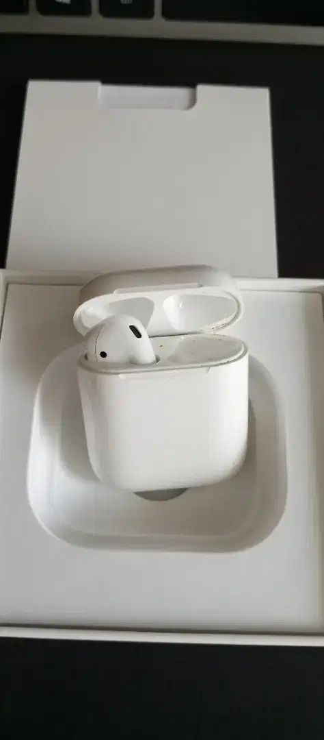 Dijual Airpods 2 (2019) minus ilang yang kanan