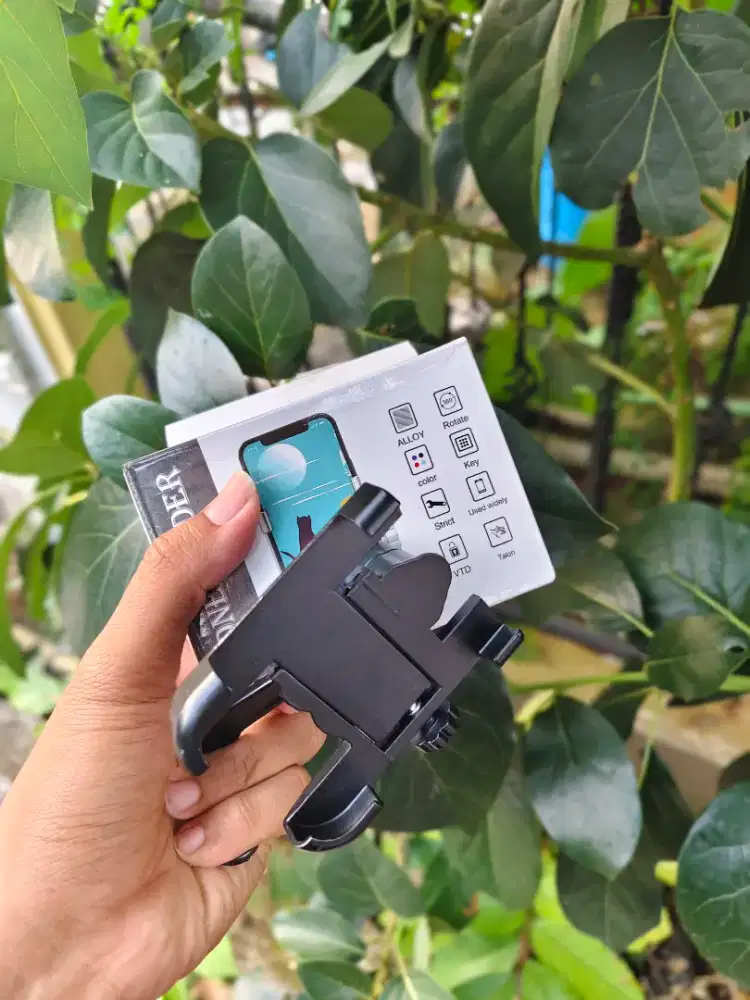 Holder HP di Spion dan Stang Motor