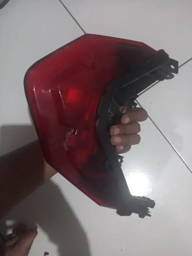 Di jual lampu belakang Vario 125 terbaru 2024