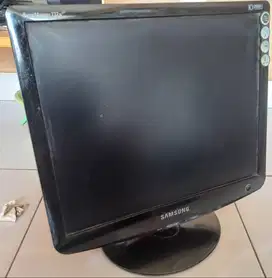 Monitor Samsung LED LCD 17 Murahhhh