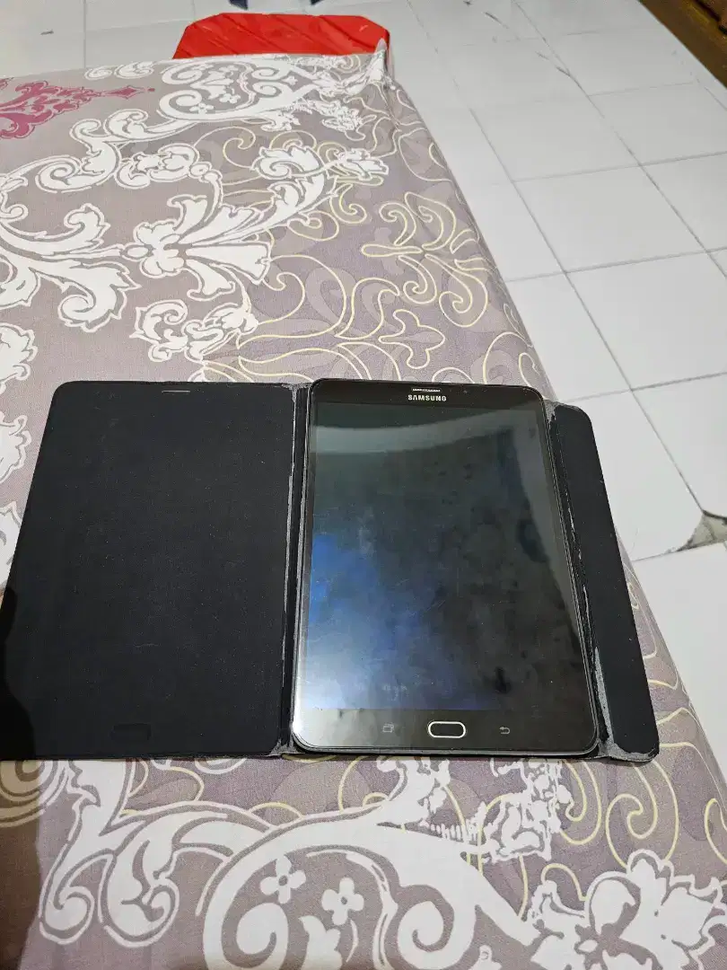 Samsung Galaxy S2 8inch 4G, Ram 4/64, Hitam