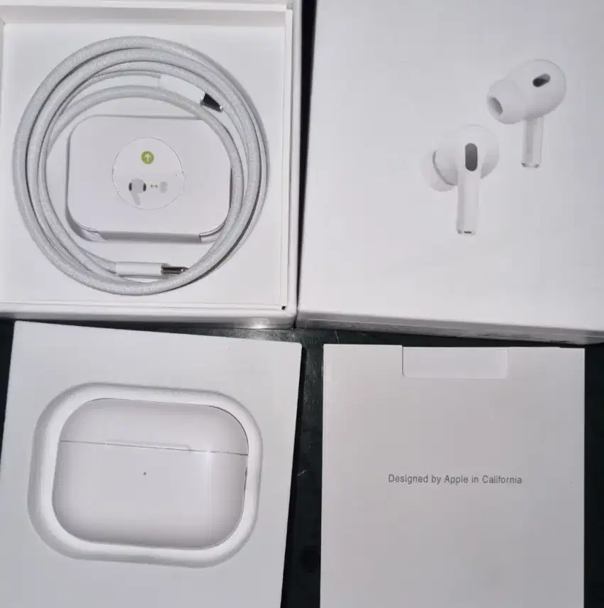 Airpods pro gen 2nd port c normal condition mulus garansi import