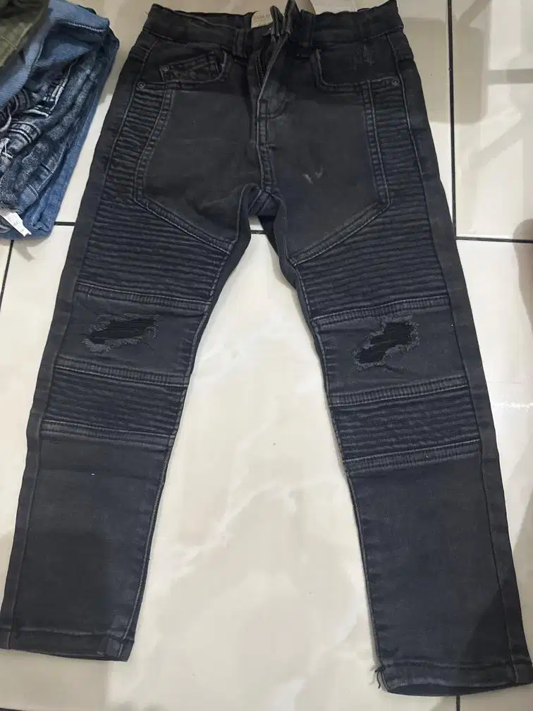 Celana jean hitam zara boys