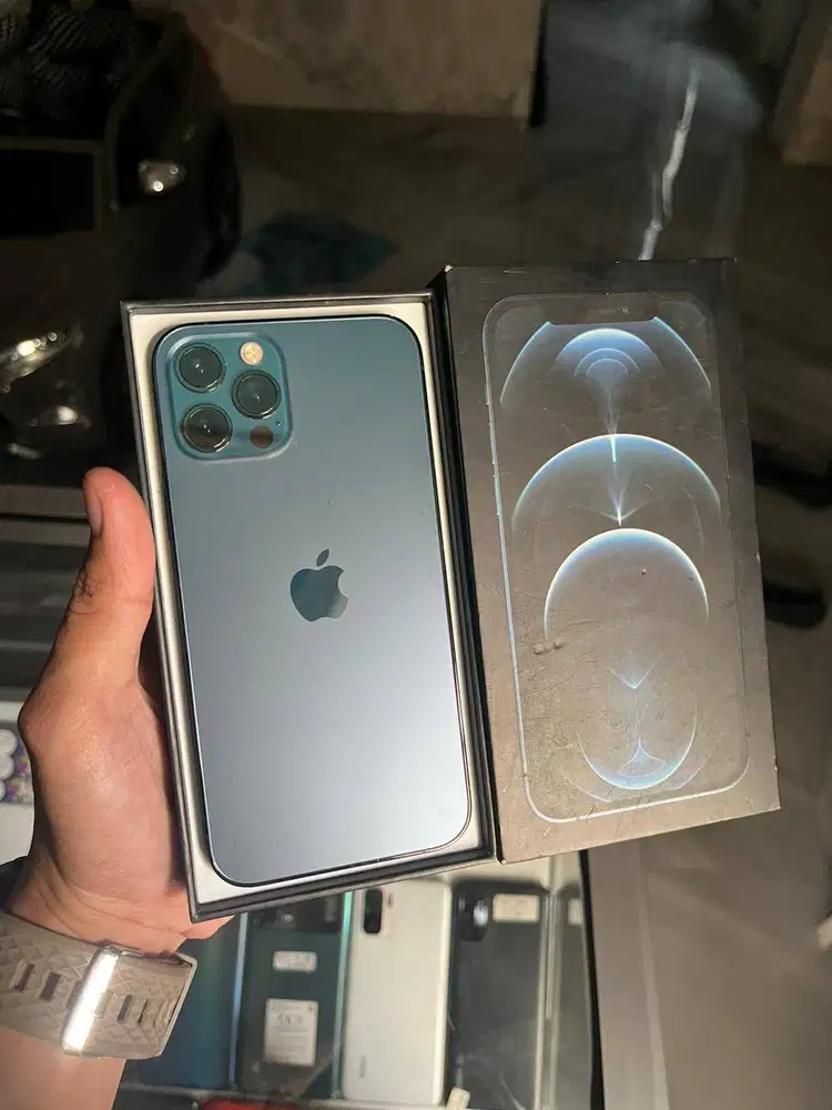 langsung aja jual iphone 12 128
