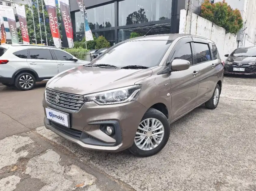 Suzuki Ertiga 1.5 GL Bensin-MT 2019 Abu /