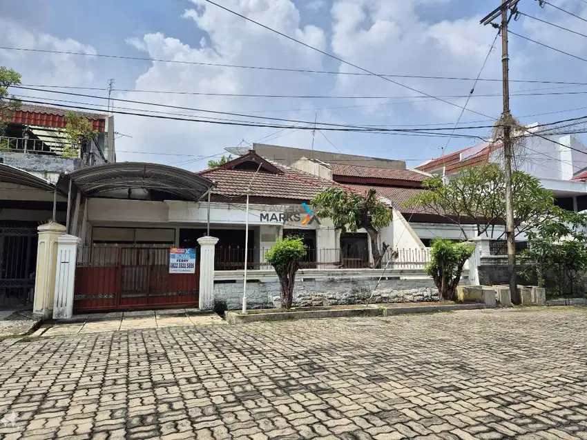 Dijual Rumah di Dharmahusada Utara Siap Huni Dekat Raya