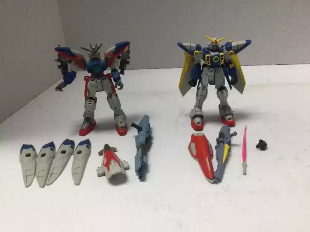 mainan gundam wing & kamen rider . tag bandai