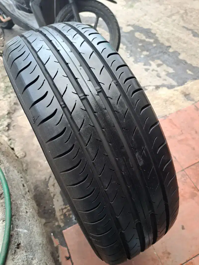 Ban 225 60 r18 dunlop