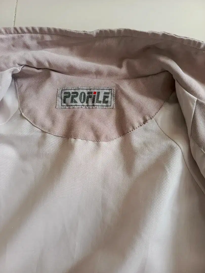 Jaket merk Profile