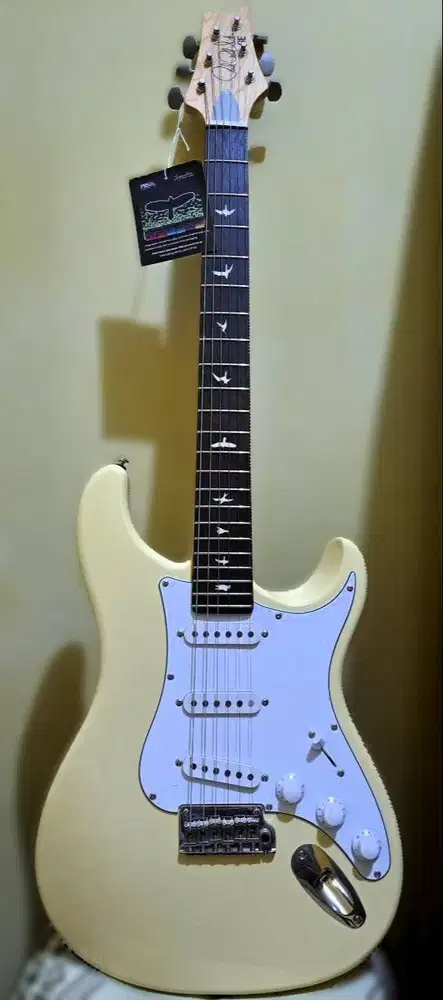 PRS SE Silver Sky Moon White