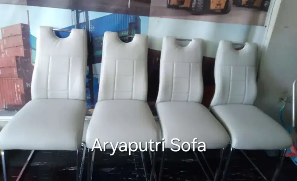 Menerima service sofa dan kursi bergaransi