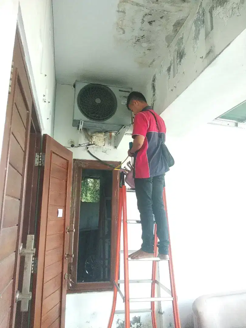 SERVICE KULKAS,MESIN CUCI,AC,WATER HEATER