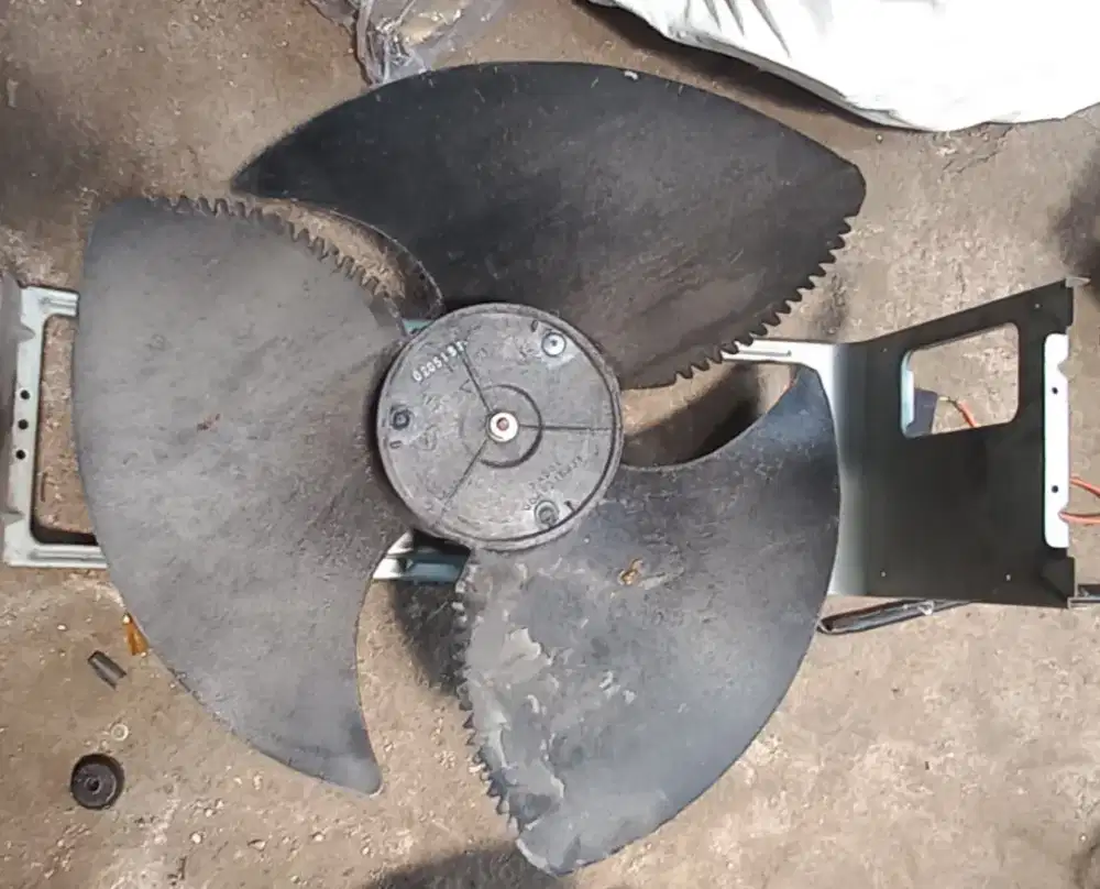 Kipas angin bekas ac