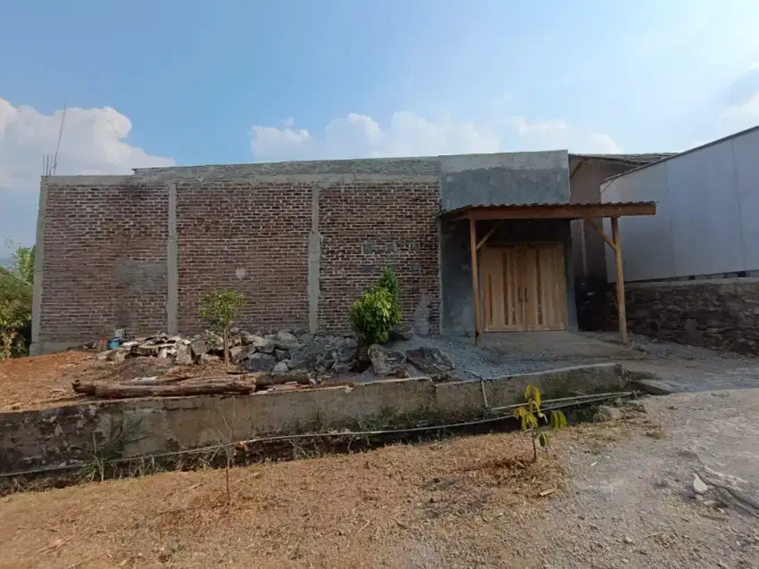 Dijual Rumah Tinggal 165m² SHM Pacet, Kabupaten Bandung Selatan