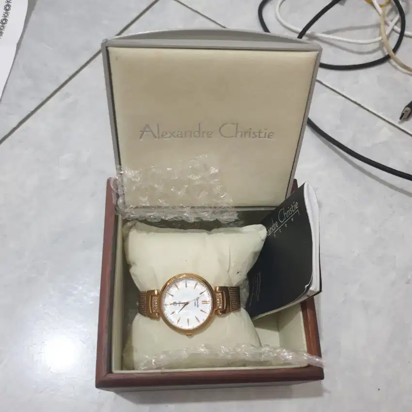 Jual cepat Fullsett Alexandre Christie AC 2756 Cewek Full Gold Diamond